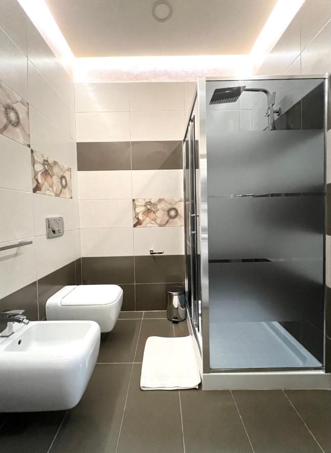 Sunkissed Centre Apartment Vlorë エクステリア 写真
