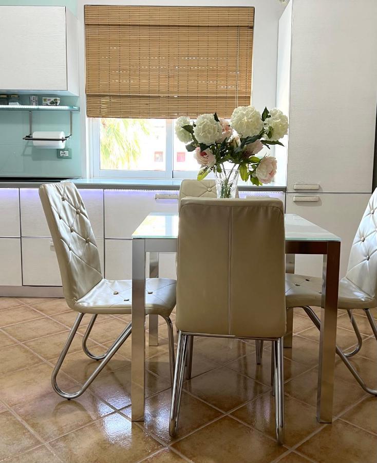Sunkissed Centre Apartment Vlorë エクステリア 写真